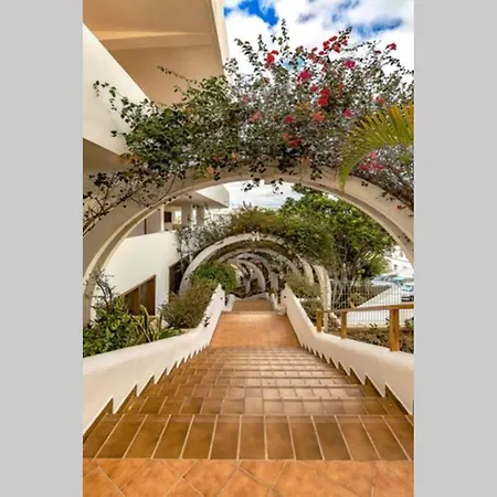 Modern In Parque Royal I, Playa Fanabe Апартаменты