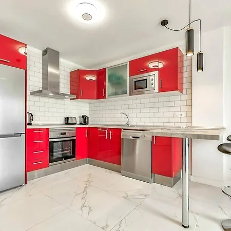 Modern In Parque Royal I, Playa Fanabe Appartement *