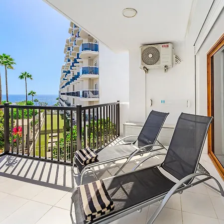 Modern In Parque Royal I, Playa Fanabe Apartment