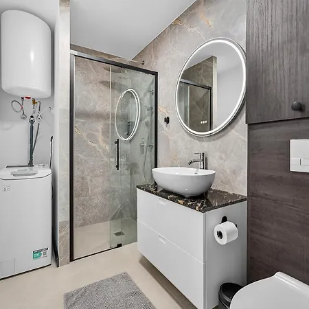 Modern In Parque Royal I, Playa Fanabe Apartment