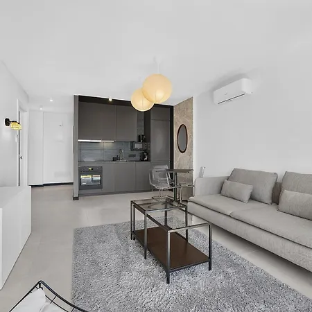 Modern In Parque Royal I, Playa Fanabe Appartement