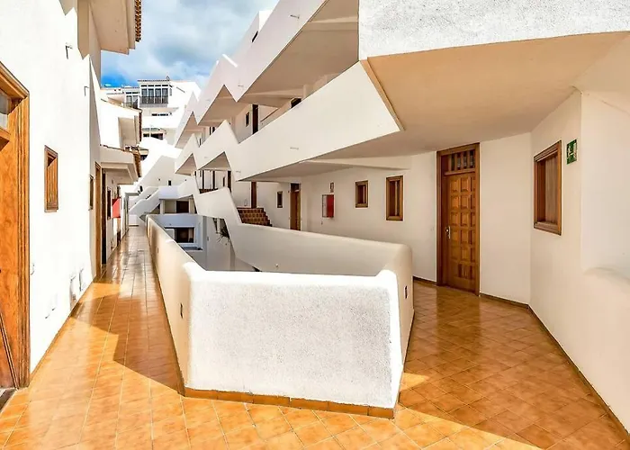 Modern In Parque Royal I, Playa Fanabe 阿德耶